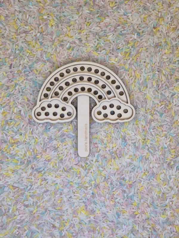 Zeefje regenboog met speelrijst Zeefje regenboog met speelrijst