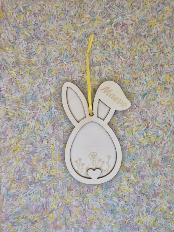 Gepersonaliseerde paashanger paashaas van hout met gegraveerde naam gemaakt van populieren multiplex voor paasdecoratie