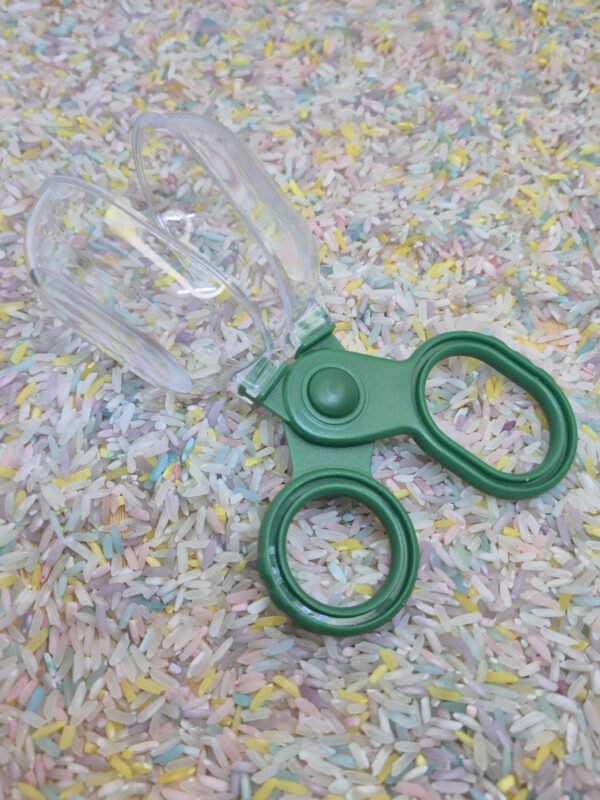 Scooper Plastic