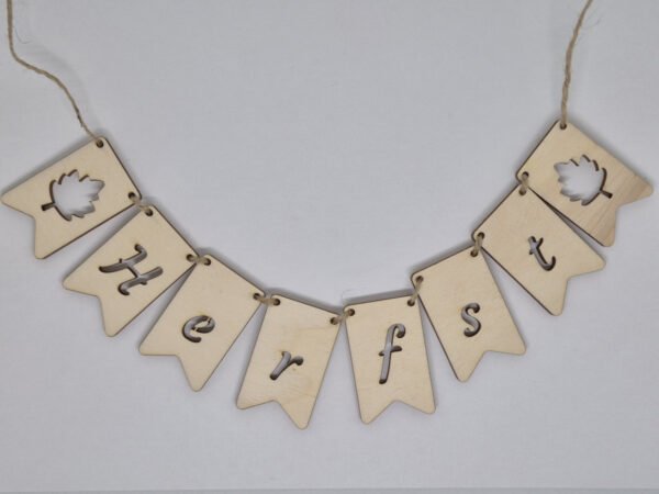 Handgemaakte houten vlaggenlijn met seizoen herfst voor een seizoenstafel, gemaakt van populieren multiplex